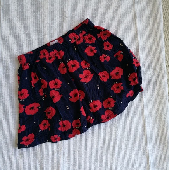 Cooperative Dresses & Skirts - ‼️PRICE DROP‼️ Cooperative floral skirt.